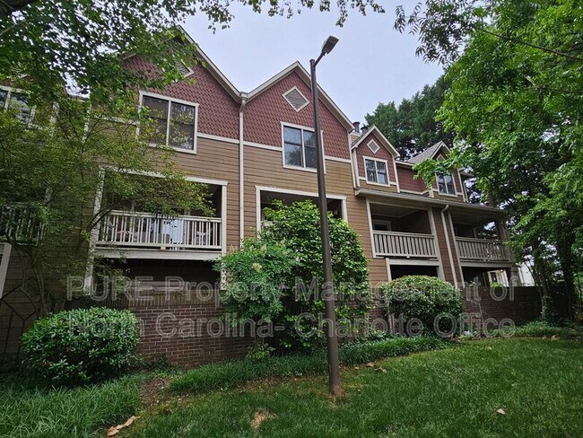 Foto del edificio - 333 Circle Ave