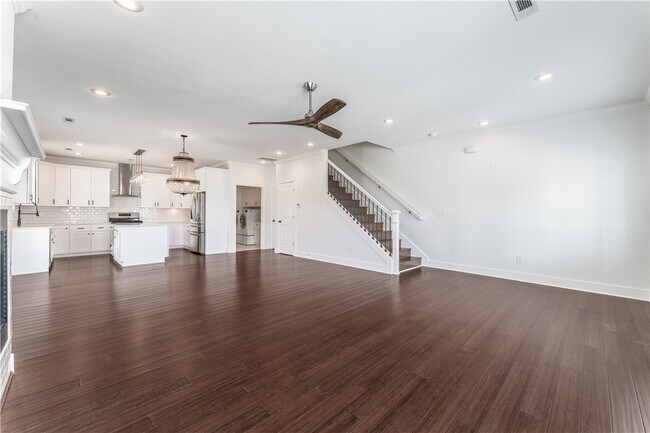 Foto del edificio - 6513 W Pleasant Way
