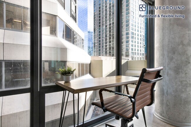 Foto del edificio - 423 E Ohio St