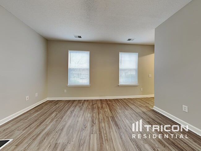 Building Photo - 116 Megan Ln