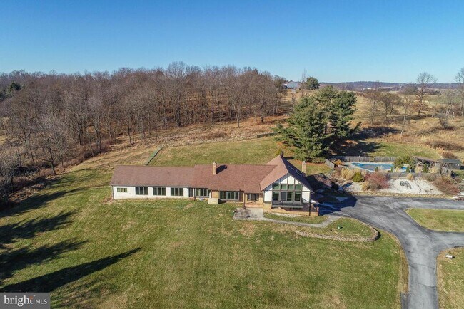 Foto del edificio - 1496 Orchard Ln