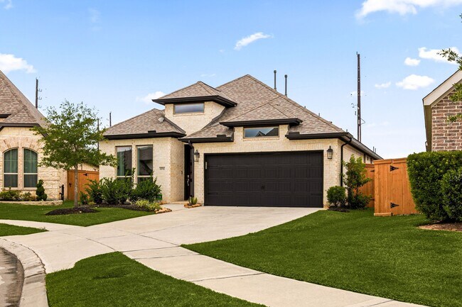 Building Photo - 8711 Hbr Pnes Dr