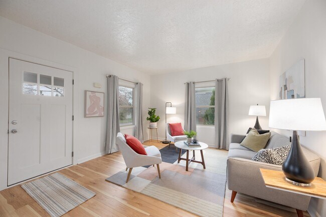 Building Photo - 4911 SE 48th Av