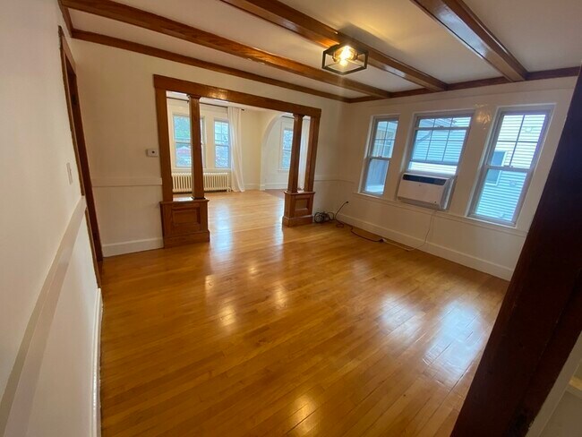 Building Photo - 36 Wolcott St