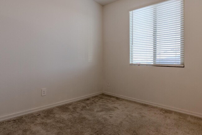 Foto del edificio - 11248 E Unger Ave