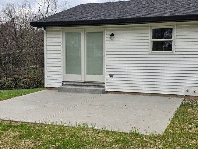 Building Photo - 111 Robinson Run Rd
