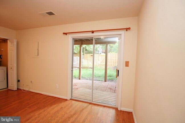 Building Photo - 43205 Chestermill Terrace