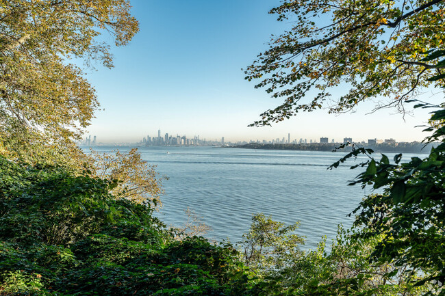 5 Best Places to Live in Each New York City Borough