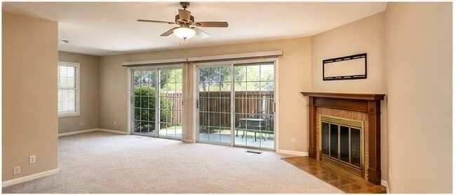 Building Photo - 1671 Grosvenor Cir