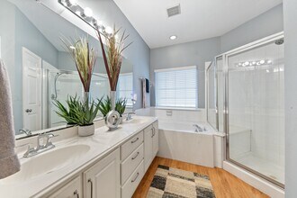 Building Photo - 30 Endor Forest Pl