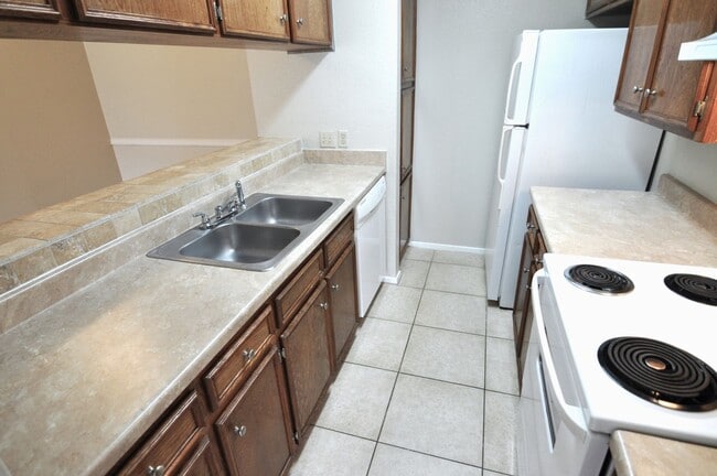 Foto del edificio - 10616 Mellow Meadow Dr