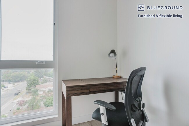 Foto del edificio - 3768 E Colorado Blvd