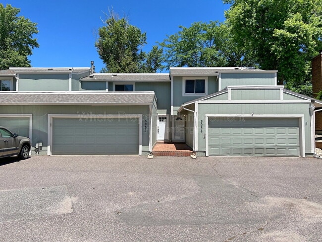 Photo - 3032 S Macon Cir Townhome