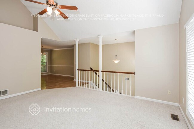 Foto del edificio - 110 Kenwood Dr