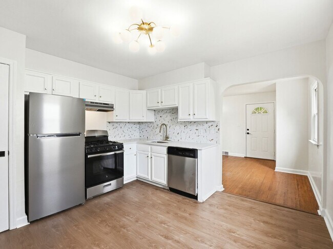 Photo - Fully Renovated Rental with Designer Kitchen, Modern Bath & Bonus Spaces – Stratford, NJ House