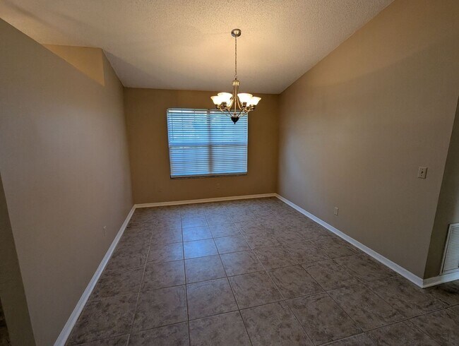 Building Photo - Charming 3 bed, 2 bath St. Augustine Shore...
