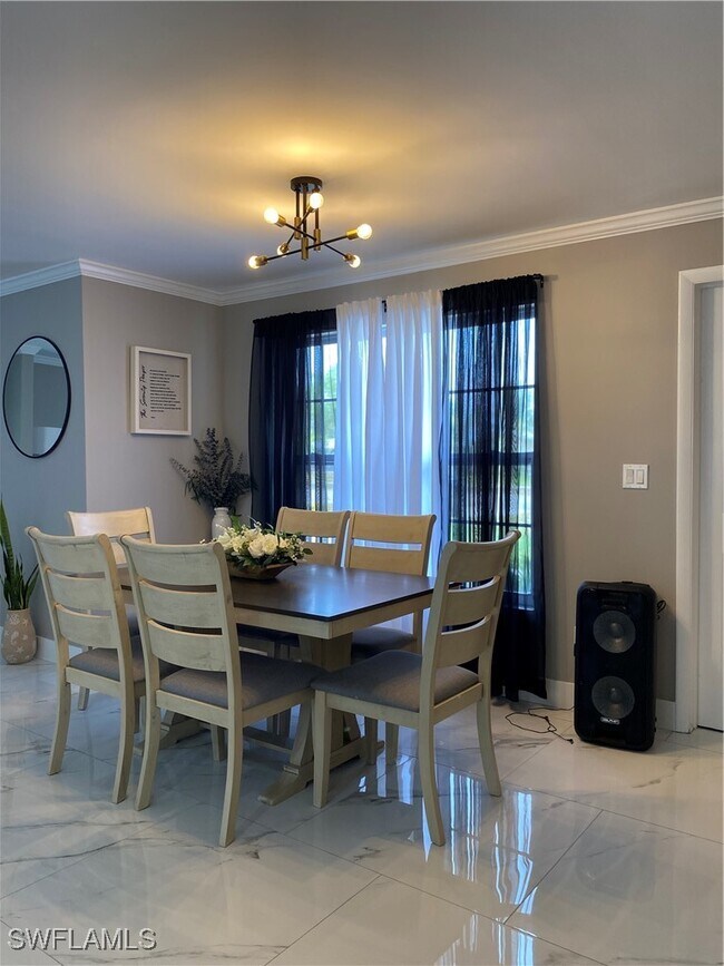 Foto del edificio - 1419 Shelby Pkwy