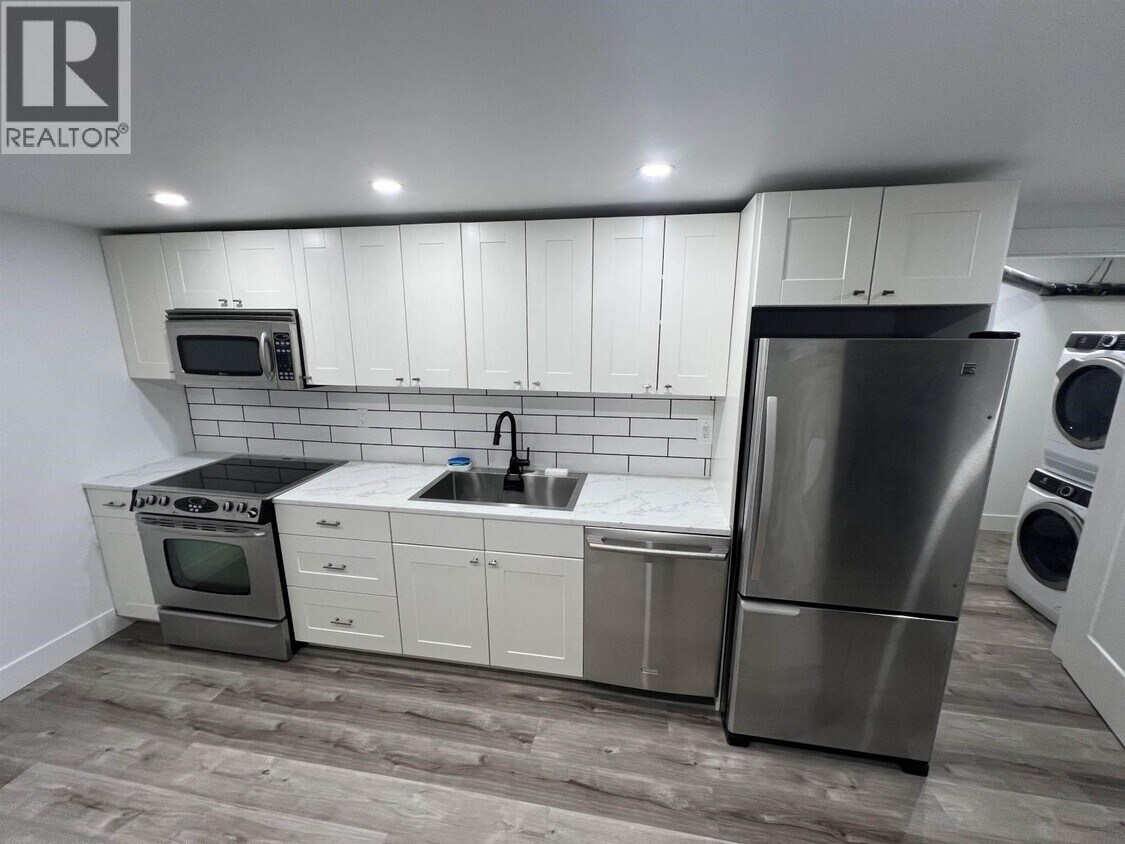 Photo principale - 23007 Reid Ave