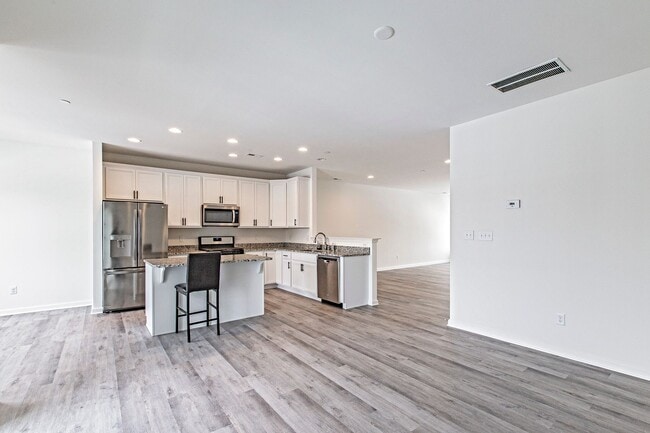 Foto del edificio - Darley Green townhome - 3 bedroom, 2.5 bathroom with 1 car garage - NEW CASTLE COUNTY WORKFORCE H...