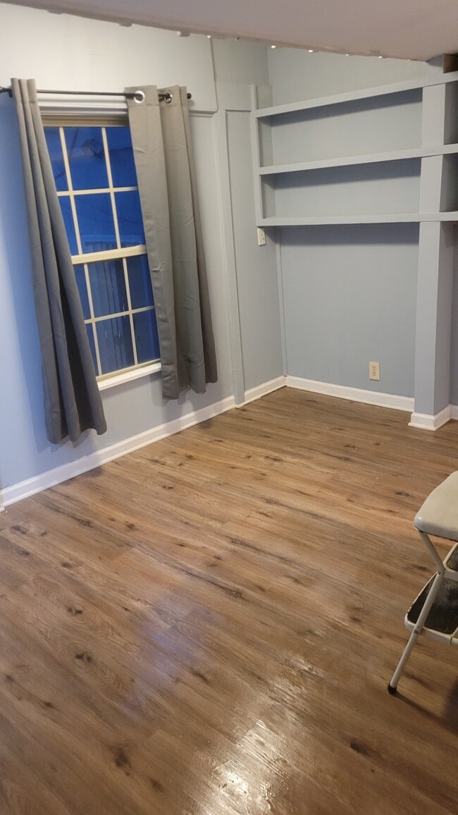 Foto del edificio - 718 N 18th St