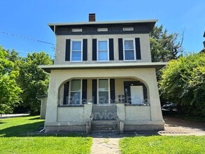 Building Photo - 545 Rockdale Ave