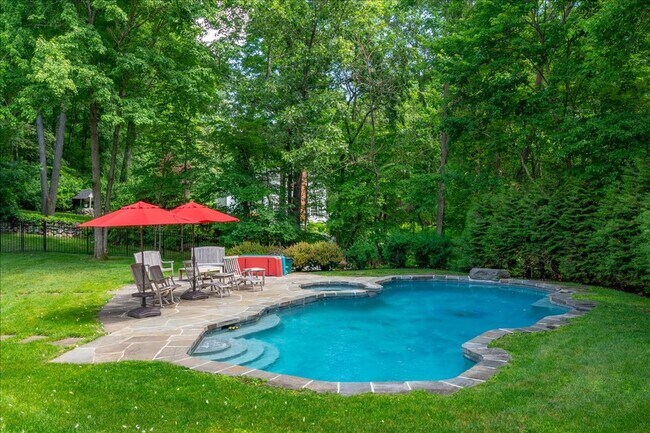 Building Photo - Private Pool, Fireplace & Endless Charm — Cross River, NY
