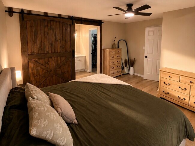 Dormitorio principal - 608 Squire Ln