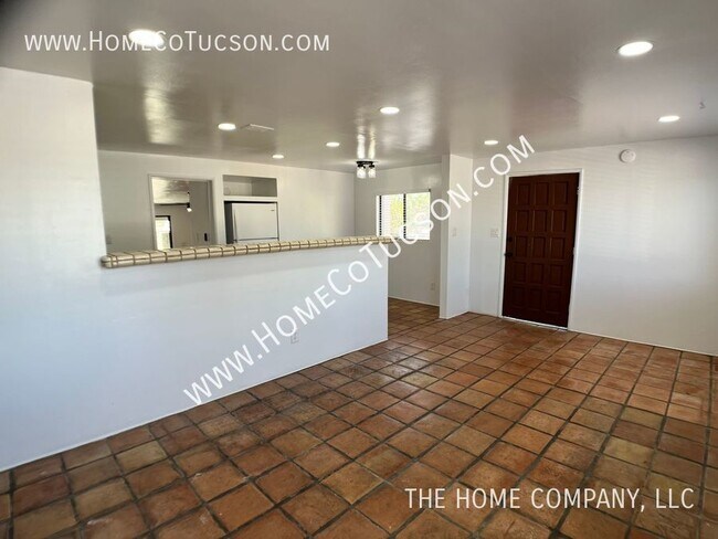 Foto del edificio - 601 S Bryant Ave Unit A