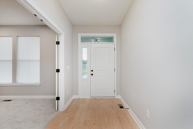 Foto del edificio - 15099 Covebrook Ln