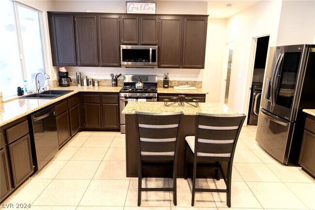 Foto del edificio - 1279 Summer Dawn Ave