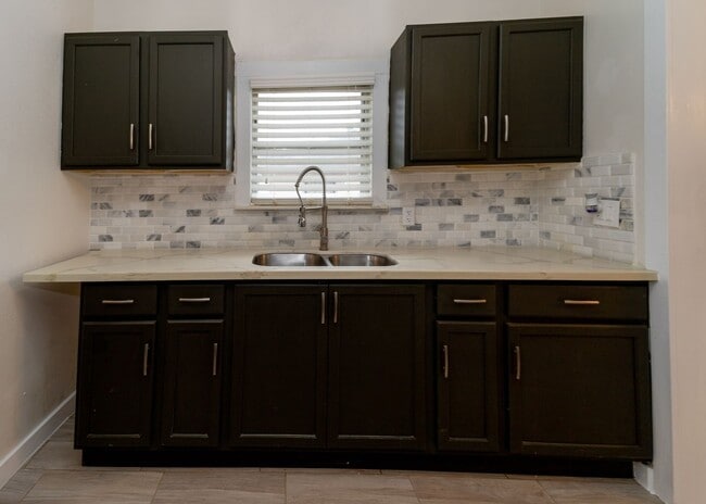 Foto del edificio - Little gem in 77005! Move in ready!