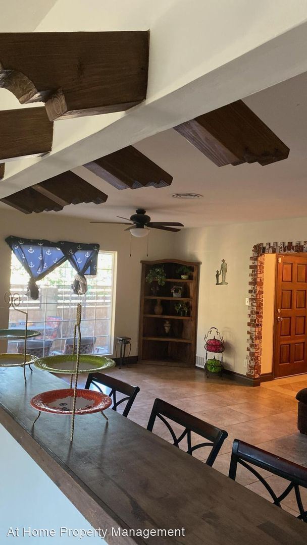 Foto del edificio - 3 br, 2 bath House - 8247 Stine Rd