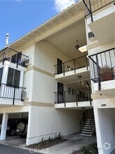 Building Photo - 2118 Via Puerta