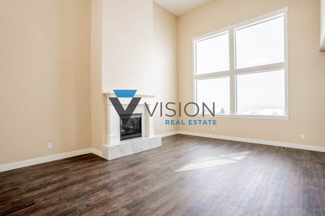 Building Photo - 245 Armstrong Dr