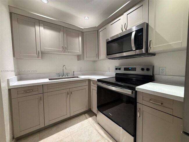 Foto del edificio - 2520 NW 155th St