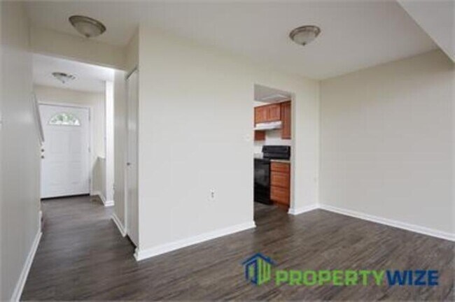 Building Photo - 814 Showell Ct