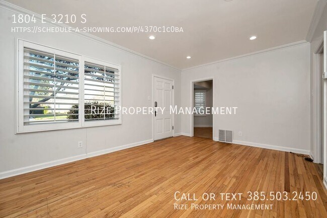 Building Photo - 1804 3210 S