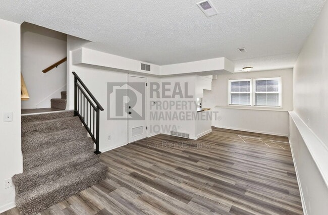 Building Photo - 3414 SW 42nd St