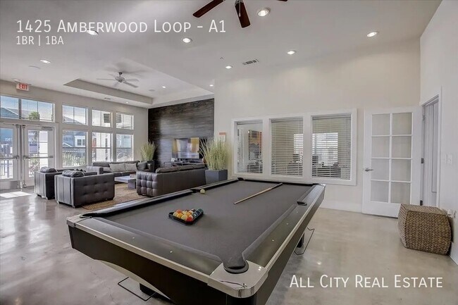 Building Photo - 1425 Amberwood Loop