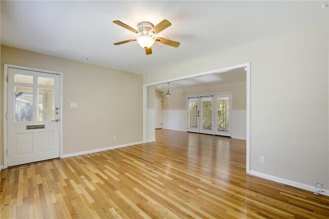 Building Photo - 1614 Ashberry Dr