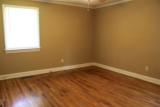 Building Photo - 341 Orangeburg St SE