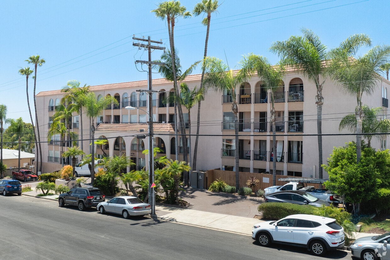 4730 Noyes St - Del Rey