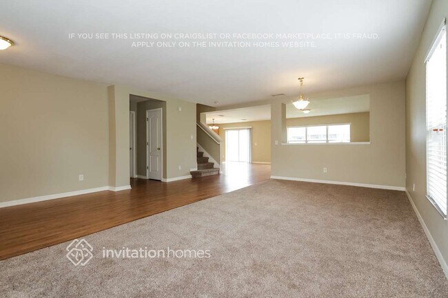 Building Photo - 11170 Golden Silence Dr