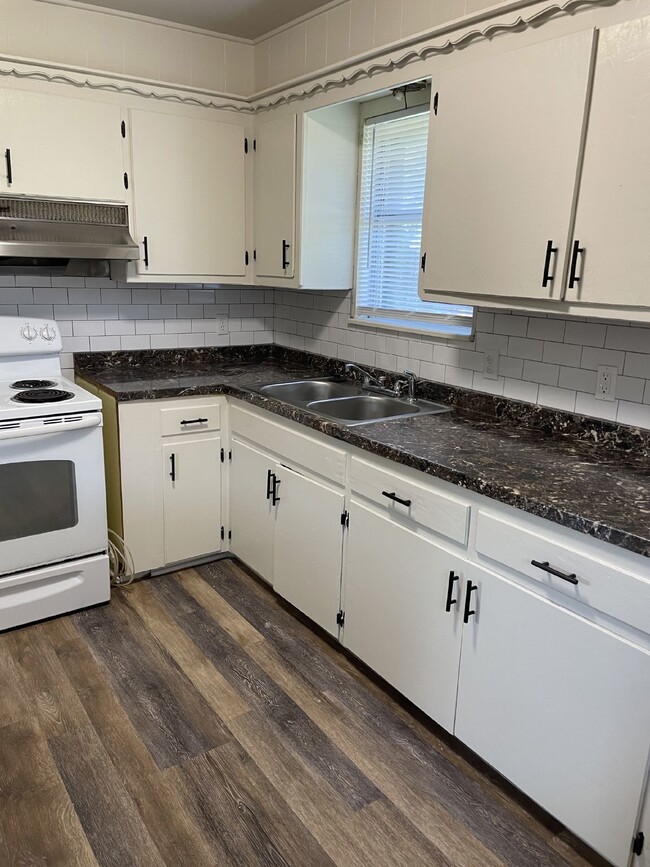 Photo - 3 Bedroom in Bethany Apartment