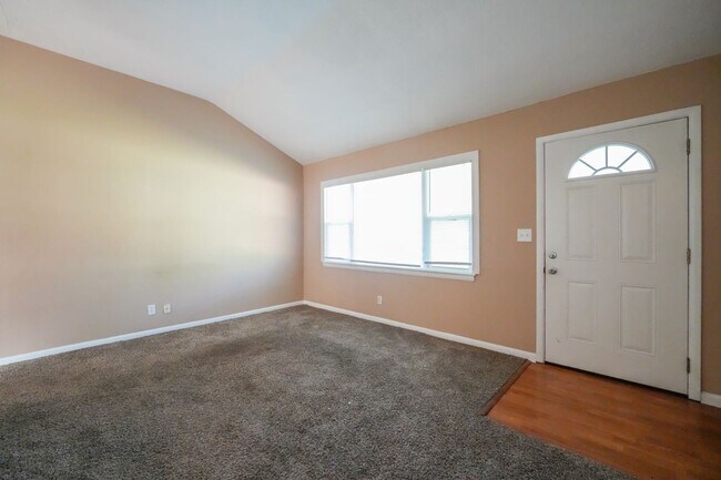 Building Photo - 3 br, 1.5 bath House - 7104 Watson Lane
