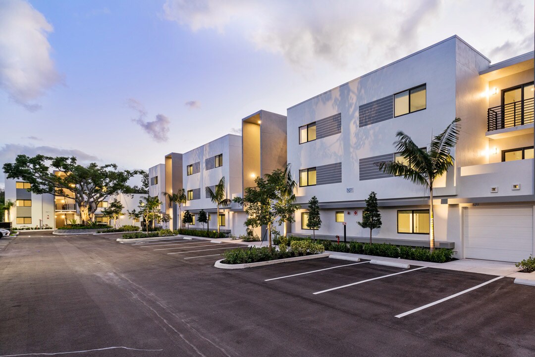 Primary Photo - Terra Palm