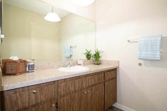 Interior Photo - Gold Coast Apartments *First Month Free*