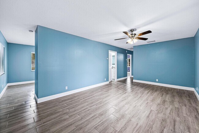 Foto del edificio - 9077 W Highland Pines Blvd
