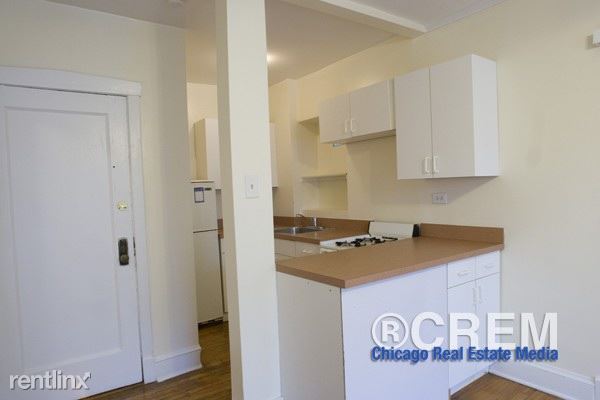 Building Photo - 1545 W Fargo Ave