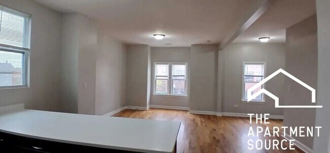 Foto del edificio - 3614 W McLean Ave